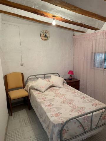 Casa adosada en Venta en umbría, 9 en Salvacañete