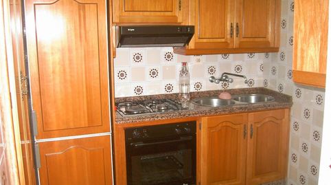 Piso en venta en Calle Fuente del Castaño, 43, Alcuéscar, Cáceres - imagen 3 Foto 3 de Piso en venta en Calle Fuente del Castaño, 43, Alcuéscar, Cáceres