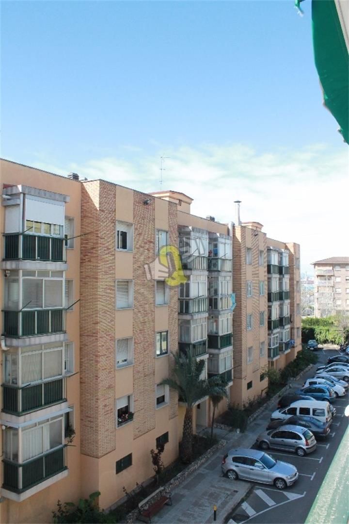 Vista exterior de Piso en venta en  Tarragona Capital con Parquet, Terraza y Trastero