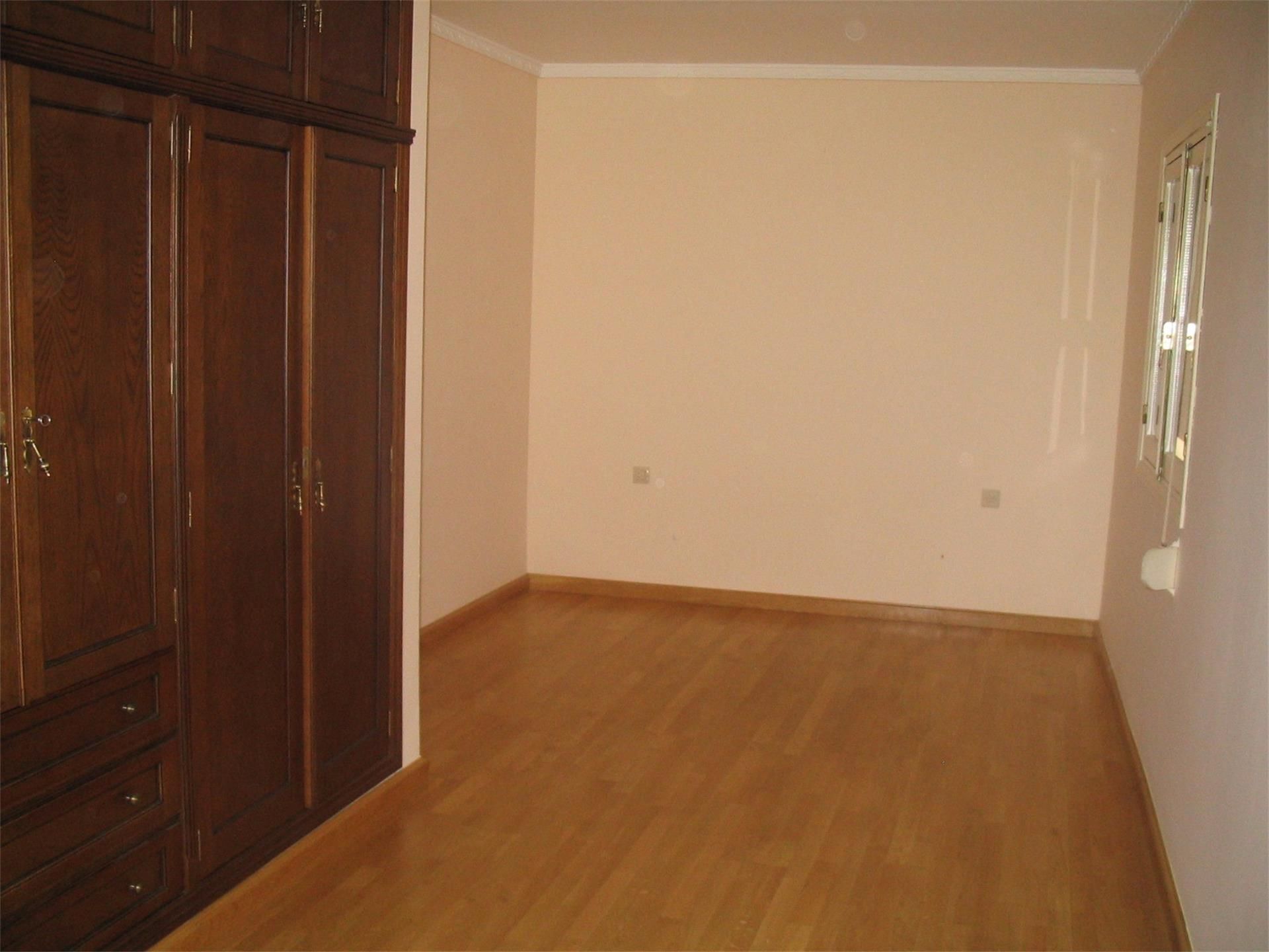 Bedroom of Flat for sale in Hinojosa del Duque  with Heating, Parquet flooring and Balcony