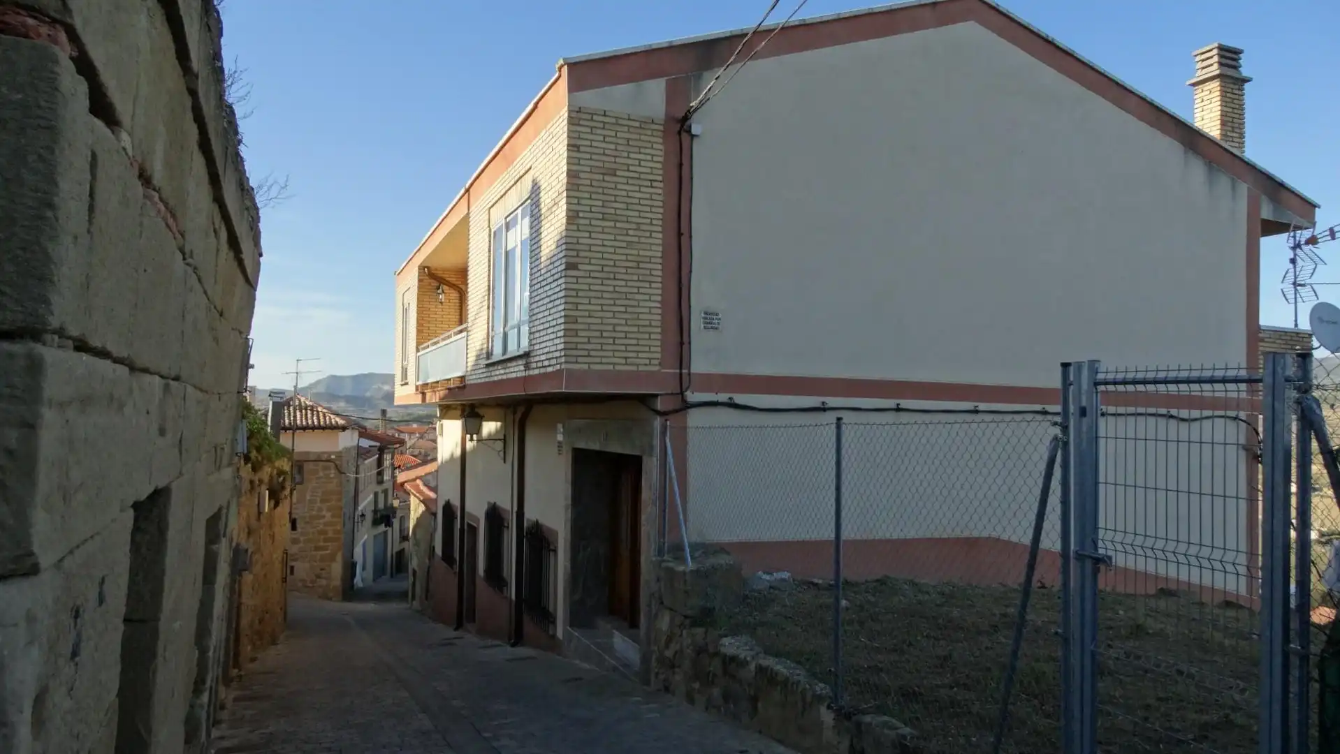 Flat for sale in Fortaleza, 19, San Vicente de la Sonsierra Exterior view of Flat for sale in San Vicente de la Sonsierra with Heating, Parquet flooring and Terrace