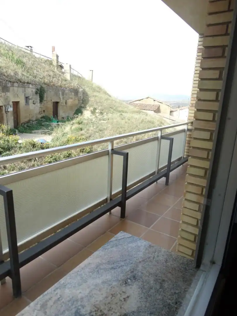 Flat for sale in Fortaleza, 19, San Vicente de la Sonsierra Balcony of Flat for sale in San Vicente de la Sonsierra with Heating, Parquet flooring and Terrace