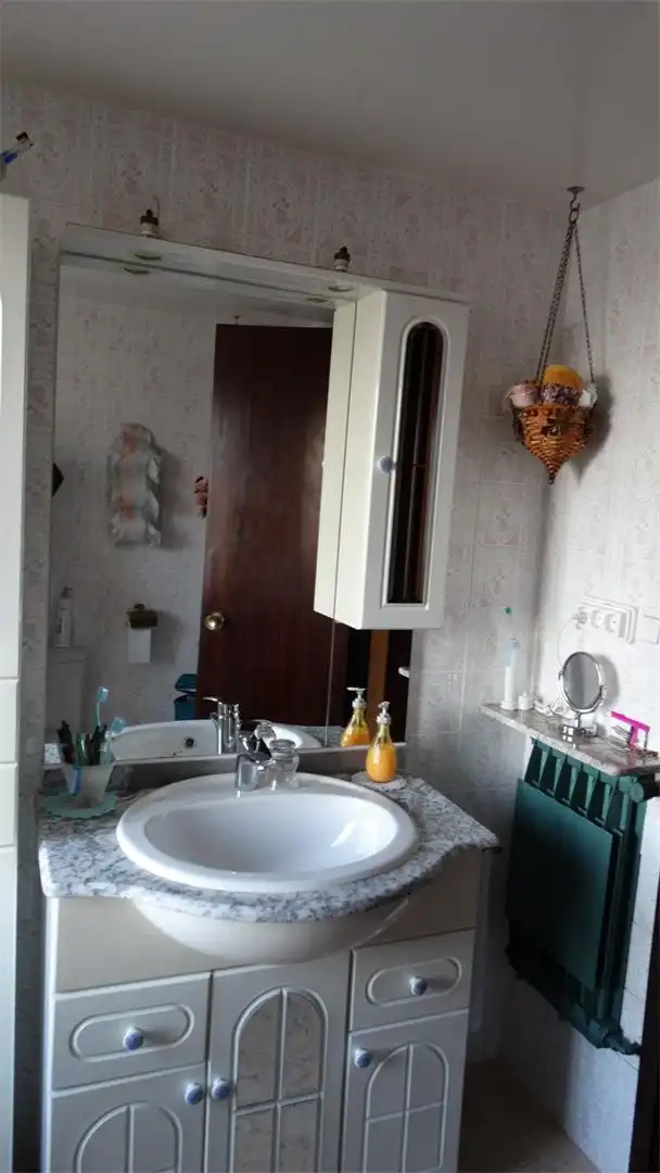 Flat for sale in Fortaleza, 19, San Vicente de la Sonsierra Bathroom of Flat for sale in San Vicente de la Sonsierra with Heating, Parquet flooring and Terrace