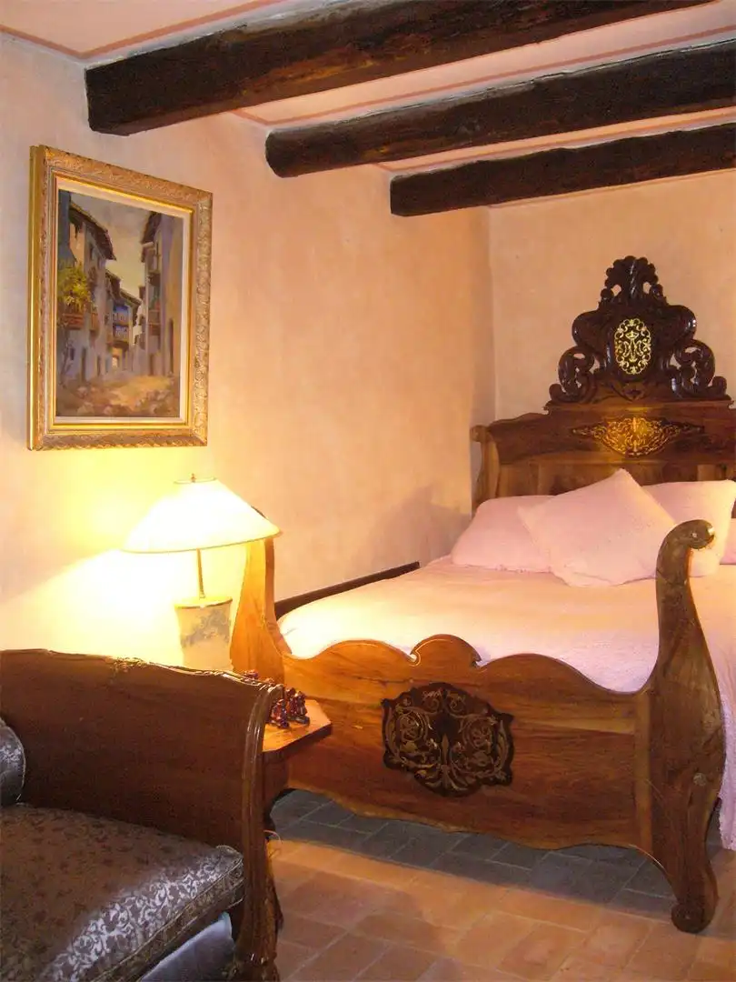 Casa adosada de alquiler en Castell D'empordà, La Bisbal d'Empordà