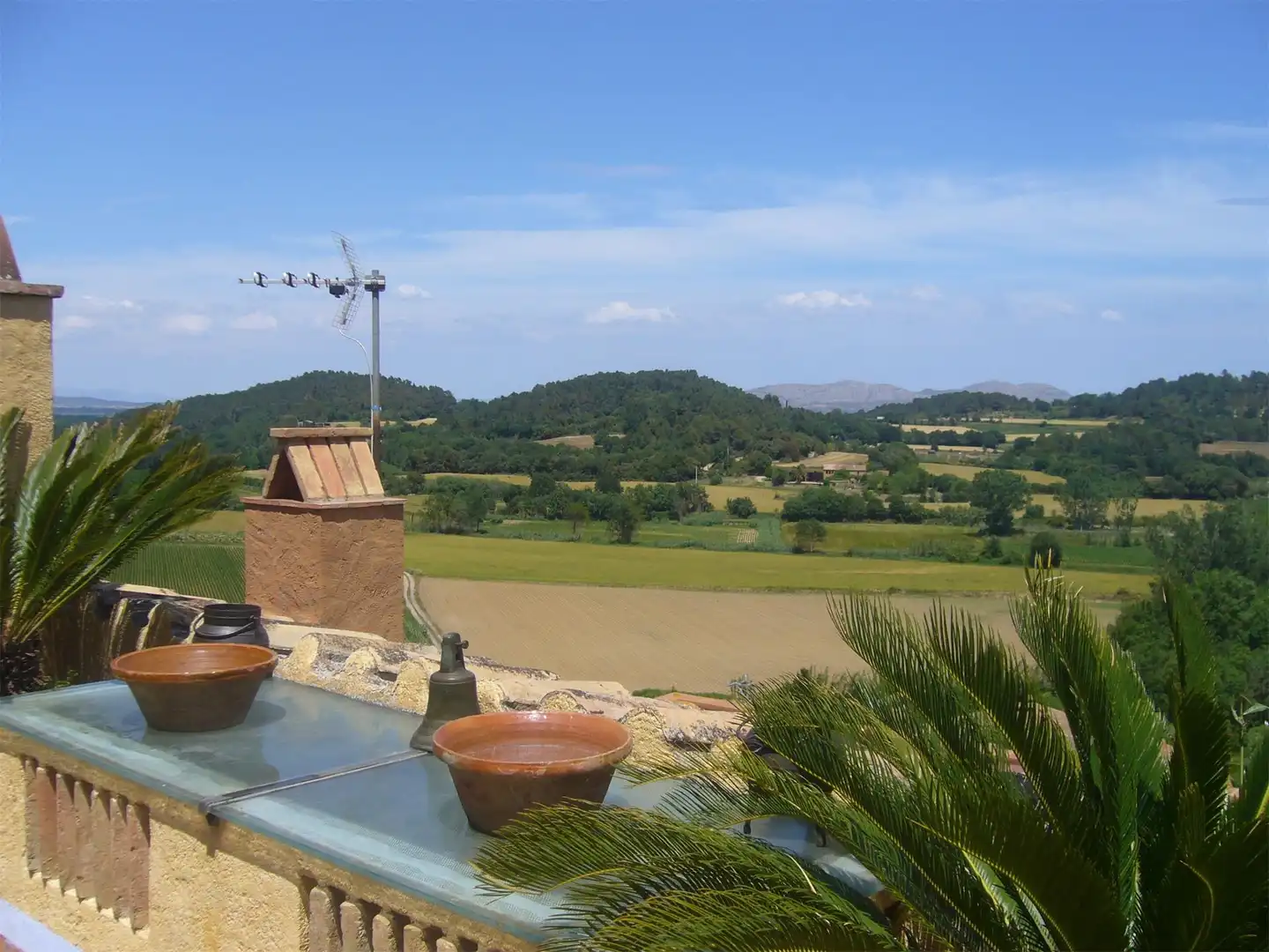 Casa adosada de alquiler en Castell D'empordà, La Bisbal d'Empordà