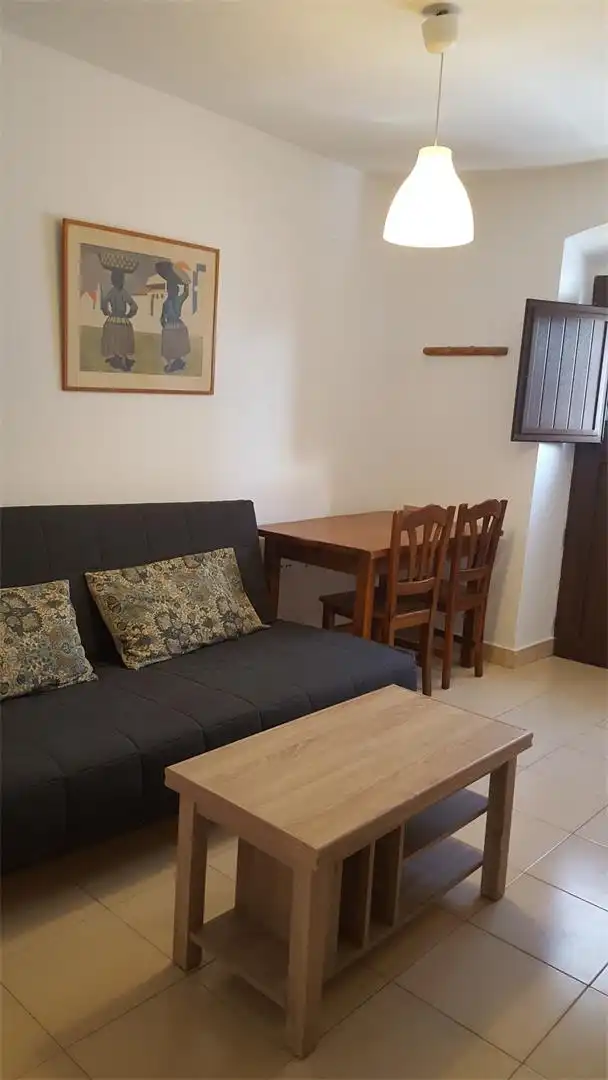 Dúplex en venta en Hermanas Reyna, 42, Cortegana Sala de estar de Dúplex en venta en Cortegana con Calefacción, Terraza y Amueblado