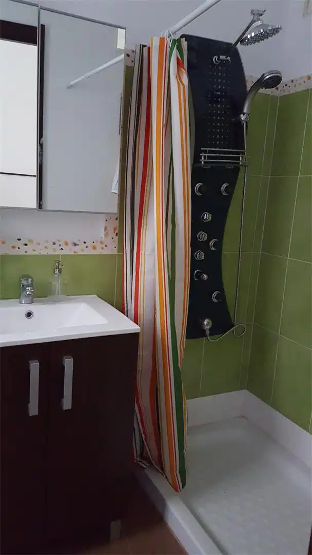 Dúplex en venta en Hermanas Reyna, 42, Cortegana Baño de Dúplex en venta en Cortegana con Calefacción, Terraza y Amueblado
