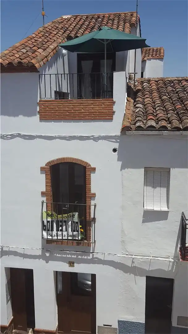 Dúplex en venta en Hermanas Reyna, 42, Cortegana Terraza de Dúplex en venta en Cortegana con Calefacción, Terraza y Amueblado