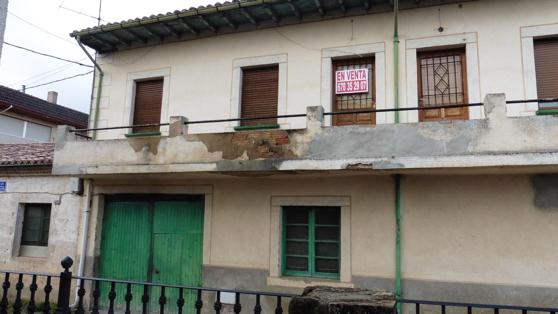 Vista exterior de Finca rústica en venda en Merindad de Cuesta-Urria amb Terrassa i Traster