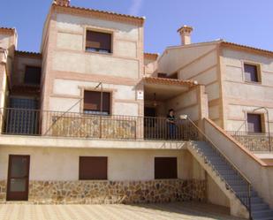 Vista exterior de Casa adosada en venda en Gálvez amb Terrassa