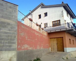 Vista exterior de Casa o xalet en venda en Bellmunt d'Urgell amb Aire condicionat, Terrassa i Balcó