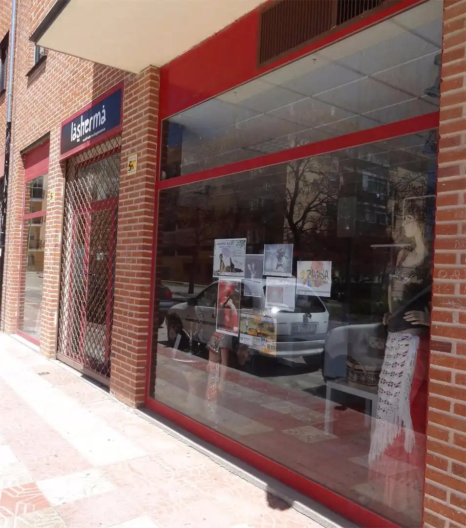 Local de alquiler en 5 Villas, 2, Murallas Local de alquiler en 5 Villas, 2, Murallas