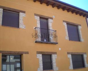 Exterior view of Flat for sale in Torrecaballeros