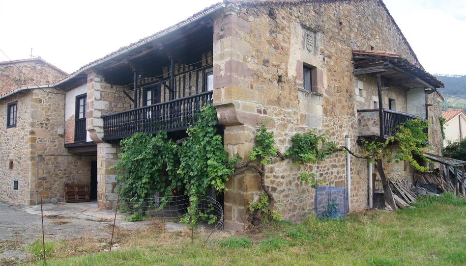 Finca rústica en venta en Calle Barros, 183, Los Corrales de Buelna , Cantabria - imagen 1 Foto 1 de Finca rústica en venta en Calle Barros, 183, Los Corrales de Buelna , Cantabria
