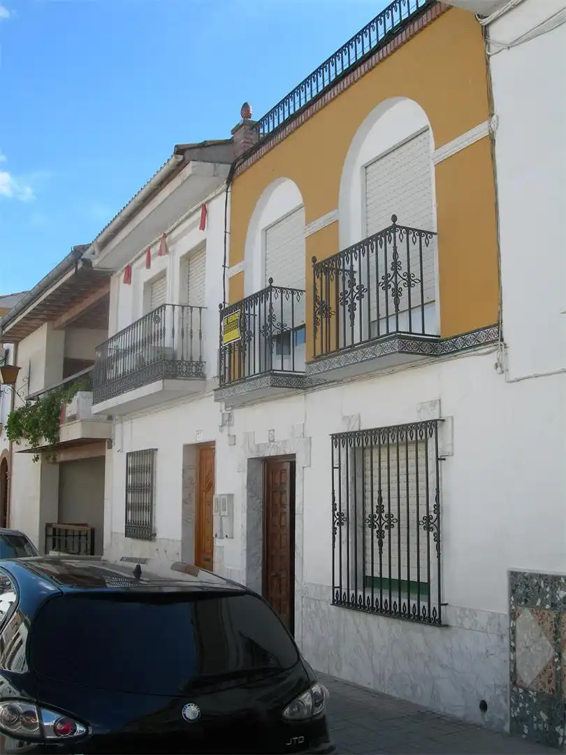 Casa adosada en venta en Blas Infante, 75, Villanueva de la Reina Vista exterior de Casa adosada en venta en Villanueva de la Reina con Aire acondicionado, Calefacción y Terraza