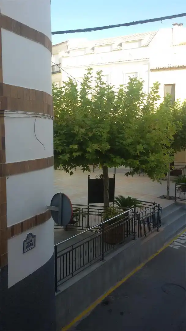 Casa adosada en venda a Calle Nueva, 3, Bedmar y Garcíez Vista exterior de Casa adosada en venda en Bedmar y Garcíez amb Jardí privat, Terrassa i Traster