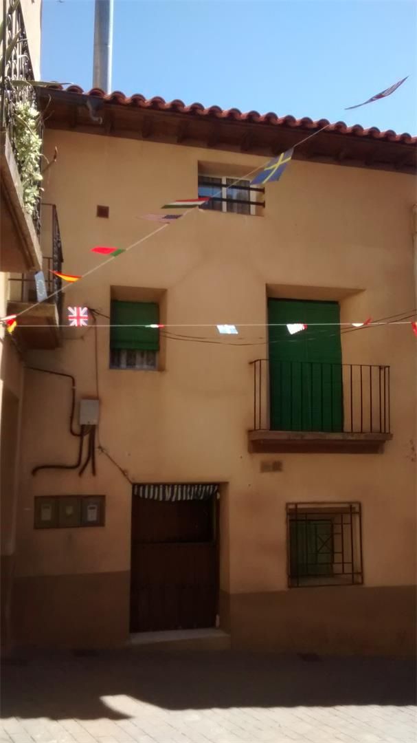Exterior view of Single-family semi-detached for sale in Moros  with Storage room, Furnished and Oven