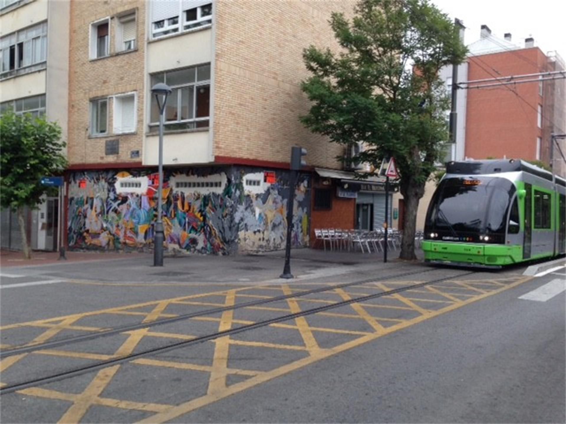 Vista exterior de Local en venda en Vitoria - Gasteiz