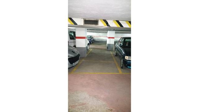 Garaje en Venta en Colon, 12 en Gros