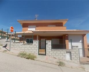 Haus oder Chalet miete in Strasse C/ Miguel Hernandez, 5, Miraflores de la Sierra