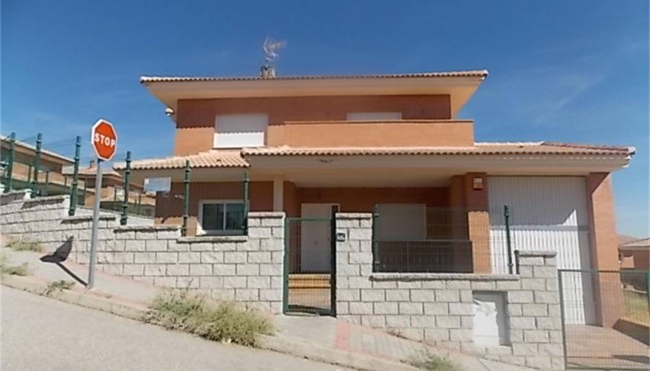 Casa o chalet de alquiler con opción a compra en Calle C