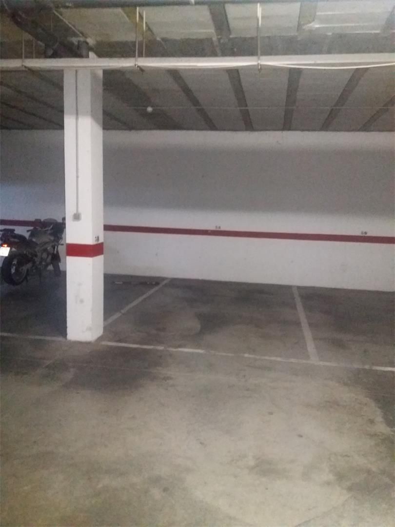 Aparcament de Garatge en venda en Alcalá de Guadaira