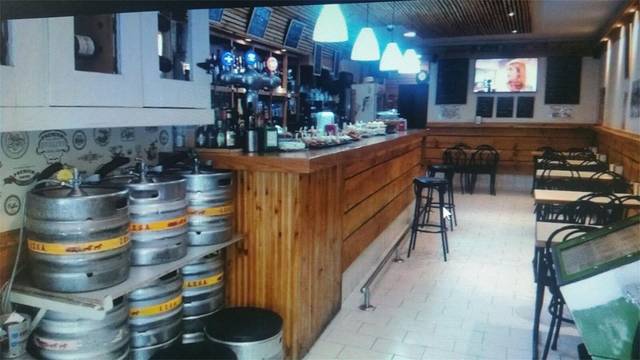 Local comercial en Venta en Avenida de Carlos VII, 30 en La Florida