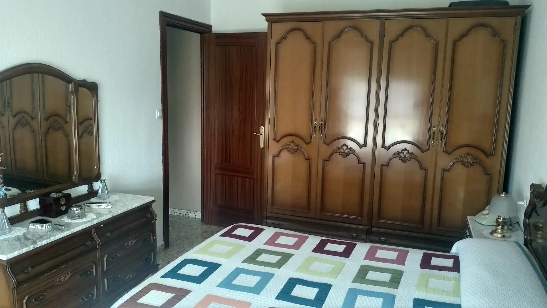 Flat for sale in Plaza Independencia, 2, Villanueva Mesía Bedroom of Flat for sale in Villanueva Mesía with Air Conditioner, Furnished and Oven