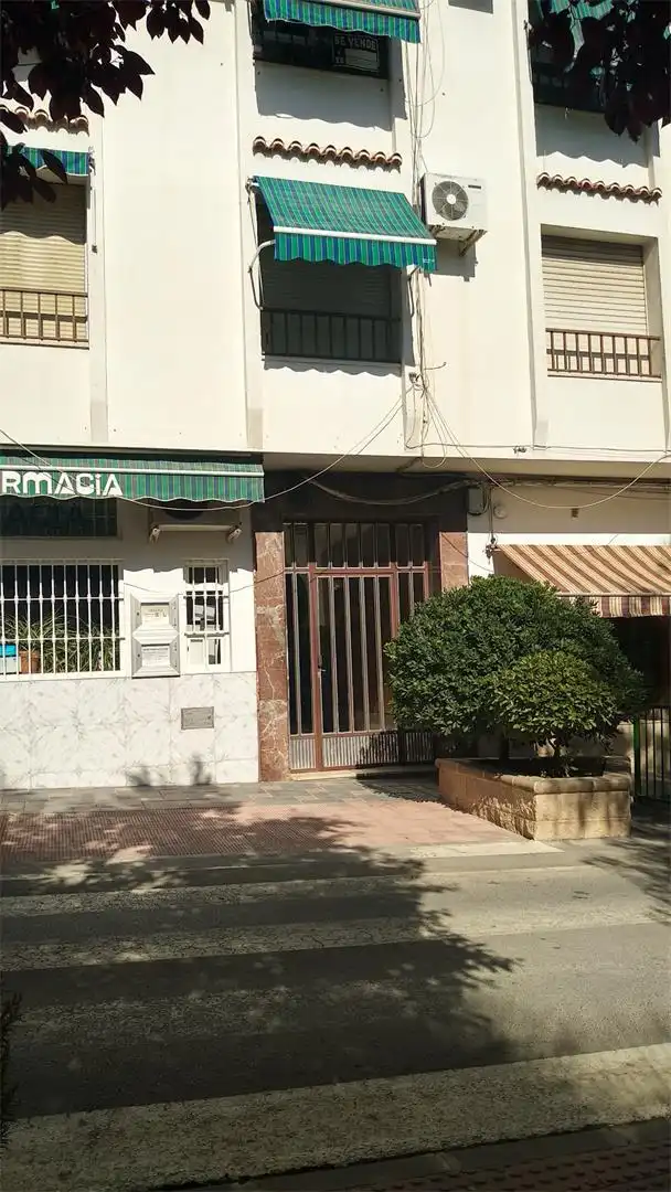 Flat for sale in Plaza Independencia, 2, Villanueva Mesía Exterior view of Flat for sale in Villanueva Mesía with Air Conditioner, Furnished and Oven