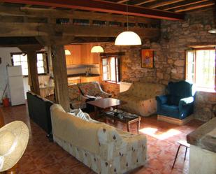 Sala d'estar de Casa o xalet en venda en Villafufre amb Terrassa i Balcó