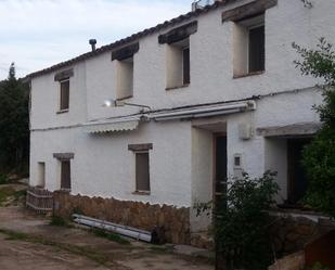 Vista exterior de Finca rústica en venda en Segura de la Sierra amb Aire condicionat, Calefacció i Traster