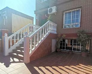 Exterior view of Single-family semi-detached for sale in Linares  with Air Conditioner, Terrace and Balcony