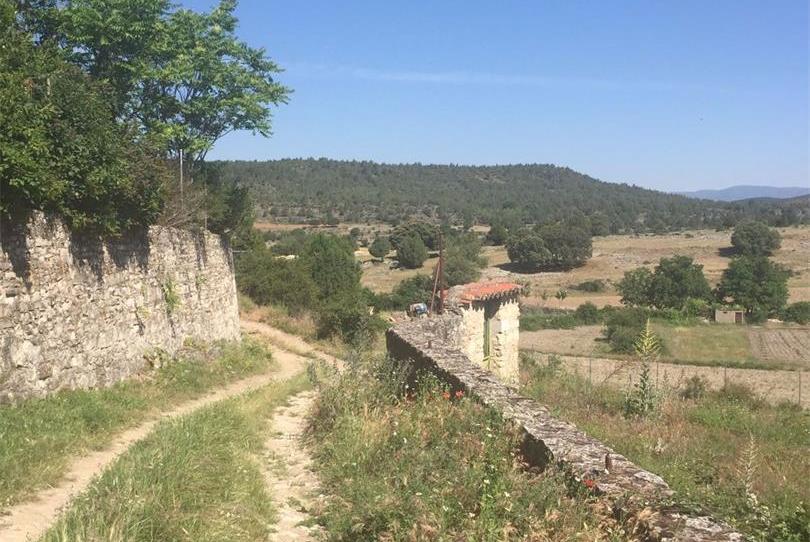 Single-family semi-detached for sale in Travesía Primera, 22, Tamajón, Guadalajara - image 1 Photo 1 of Single-family semi-detached for sale in Travesía Primera, 22, Tamajón, Guadalajara