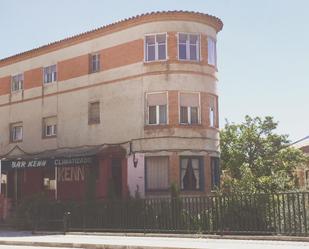 Vista exterior de Casa o xalet en venda en Terrer amb Terrassa