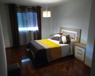 Bedroom of Duplex for sale in San Andrés del Rabanedo  with Heating, Parquet flooring and Storage room