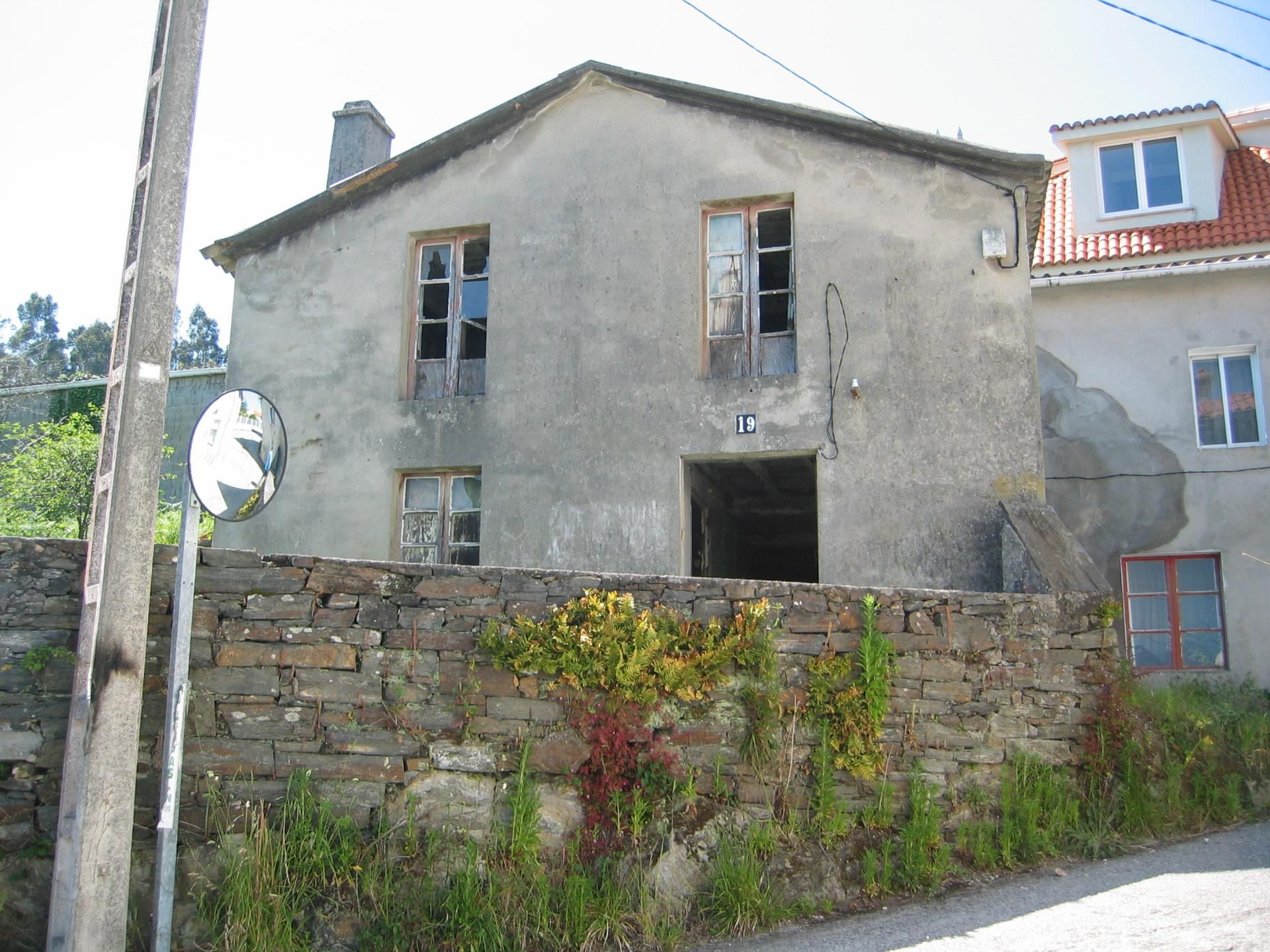 Exterior view of Single-family semi-detached for sale in Pontedeume  with Private garden, Terrace and Oven