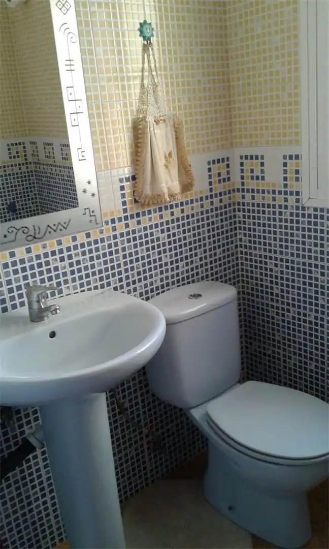 Baño de Planta baja en venta en  Melilla Capital con Aire acondicionado y Terraza