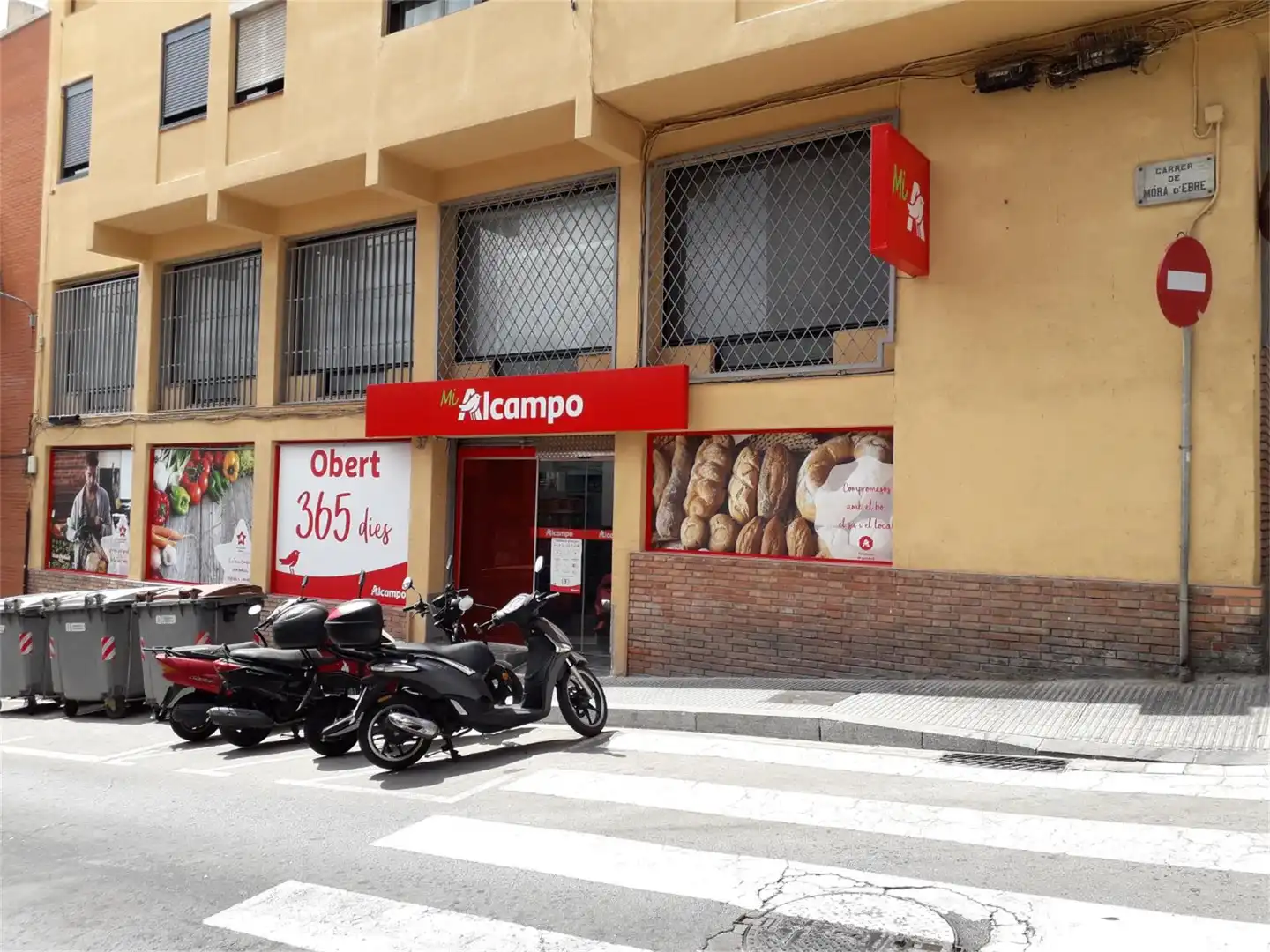 Local en venta en Carrer de Móra d'Ebre, 37, El Coll Local en venta en Barcelona