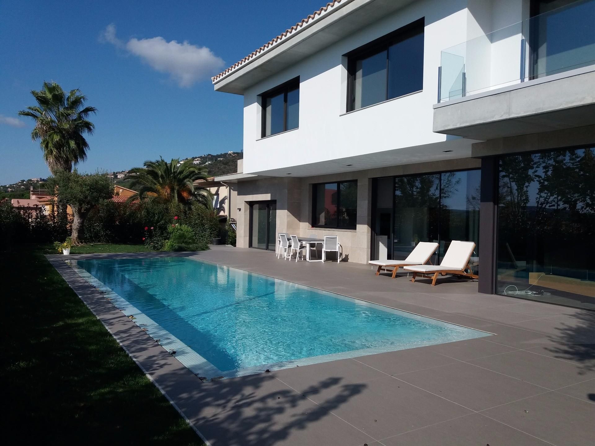 Piscina de Casa o xalet en venda en Castell-Platja d'Aro amb Aire condicionat, Terrassa i Piscina