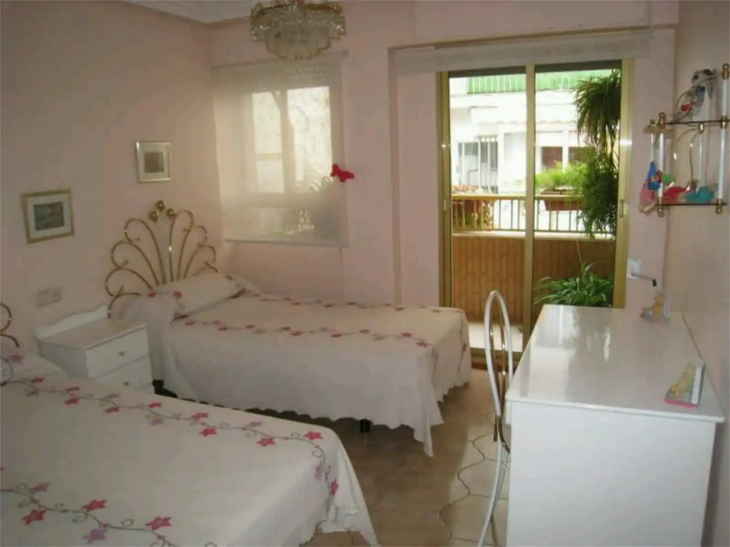 Wohnung zum Verkauf in Calle Novelda, 24ac, El Castillo Schlafzimmer von Wohnung zum Verkauf in Aspe mit Terrasse und Balkon