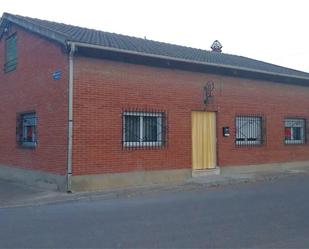 Exterior view of Country house for sale in Valoria la Buena