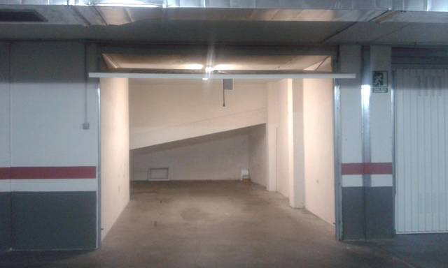 Garaje en Venta en Calle Tablada, 1 en Valverde de la Virgen