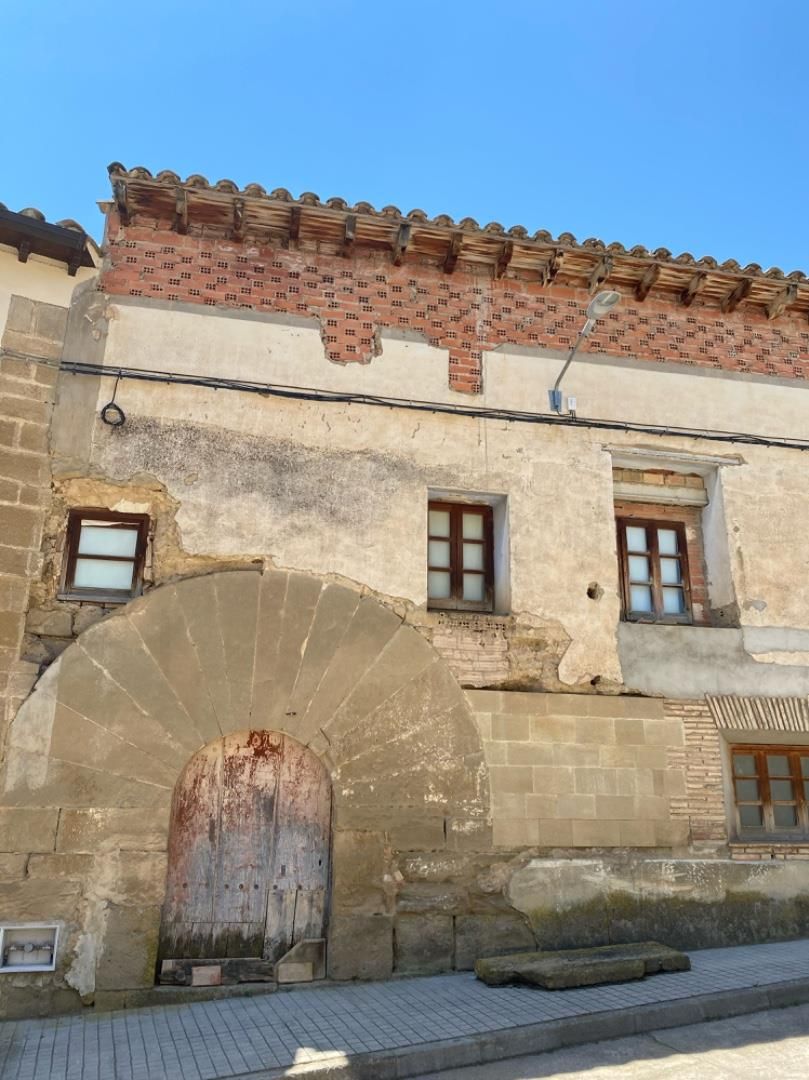 Exterior view of Single-family semi-detached for sale in Siétamo  with Terrace