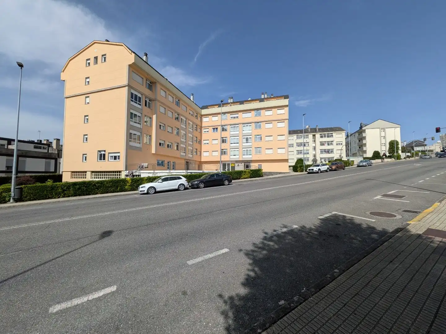 Geschaftsraum zum Verkauf in Avenida Afonso X O Sabio, Acea de Olga - Augas Férreas Parkplatz von Geschaftsraum zum Verkauf in Lugo