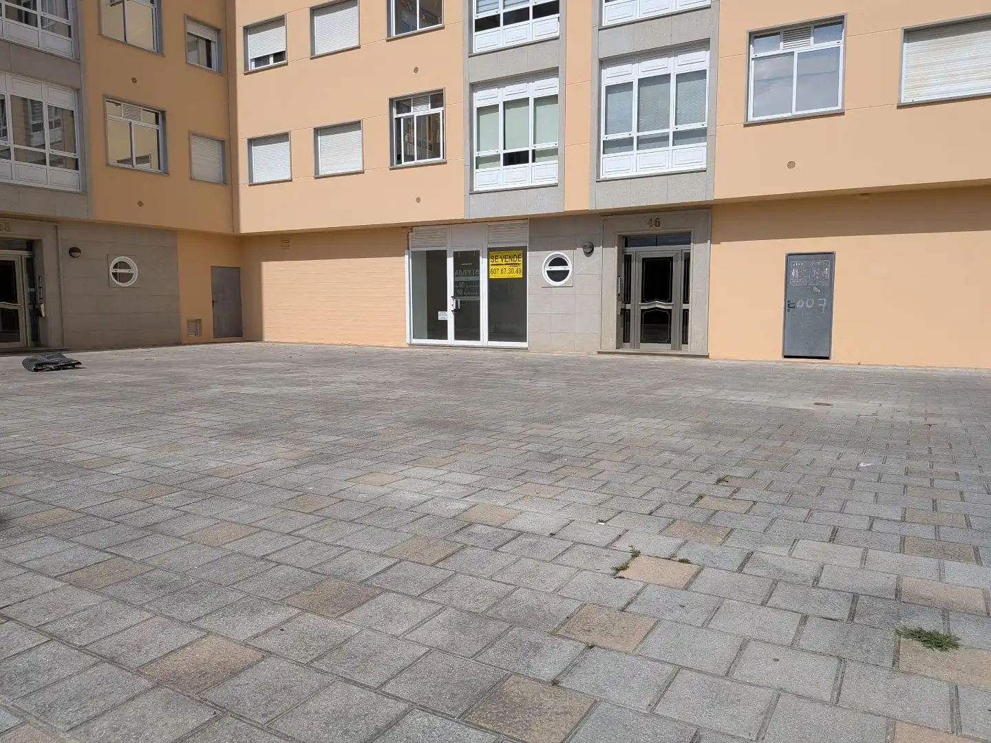 Geschaftsraum zum Verkauf in Avenida Afonso X O Sabio, Acea de Olga - Augas Férreas Parkplatz von Geschaftsraum zum Verkauf in Lugo