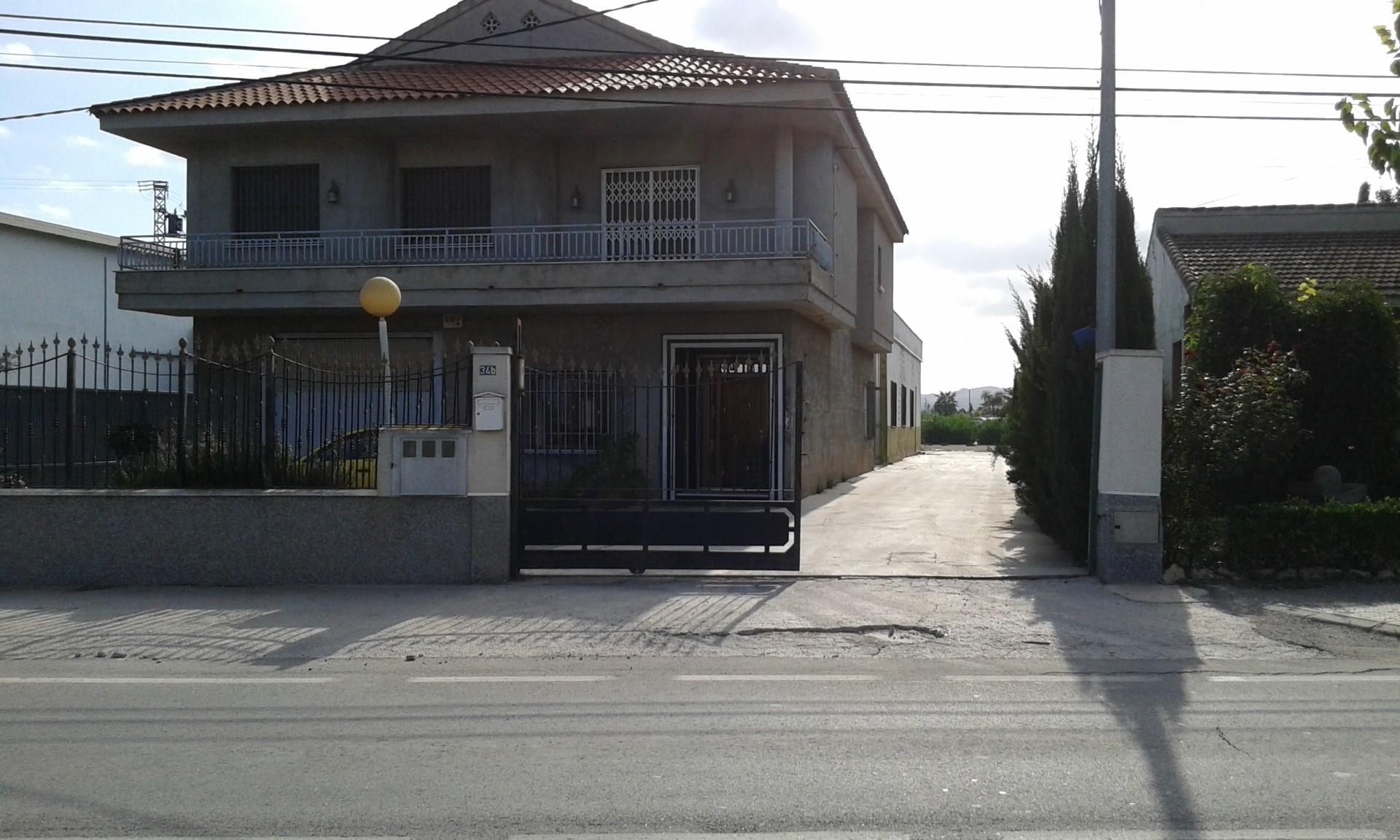 Vista exterior de Casa o xalet en venda en  Murcia Capital amb Aire condicionat, Terrassa i Traster