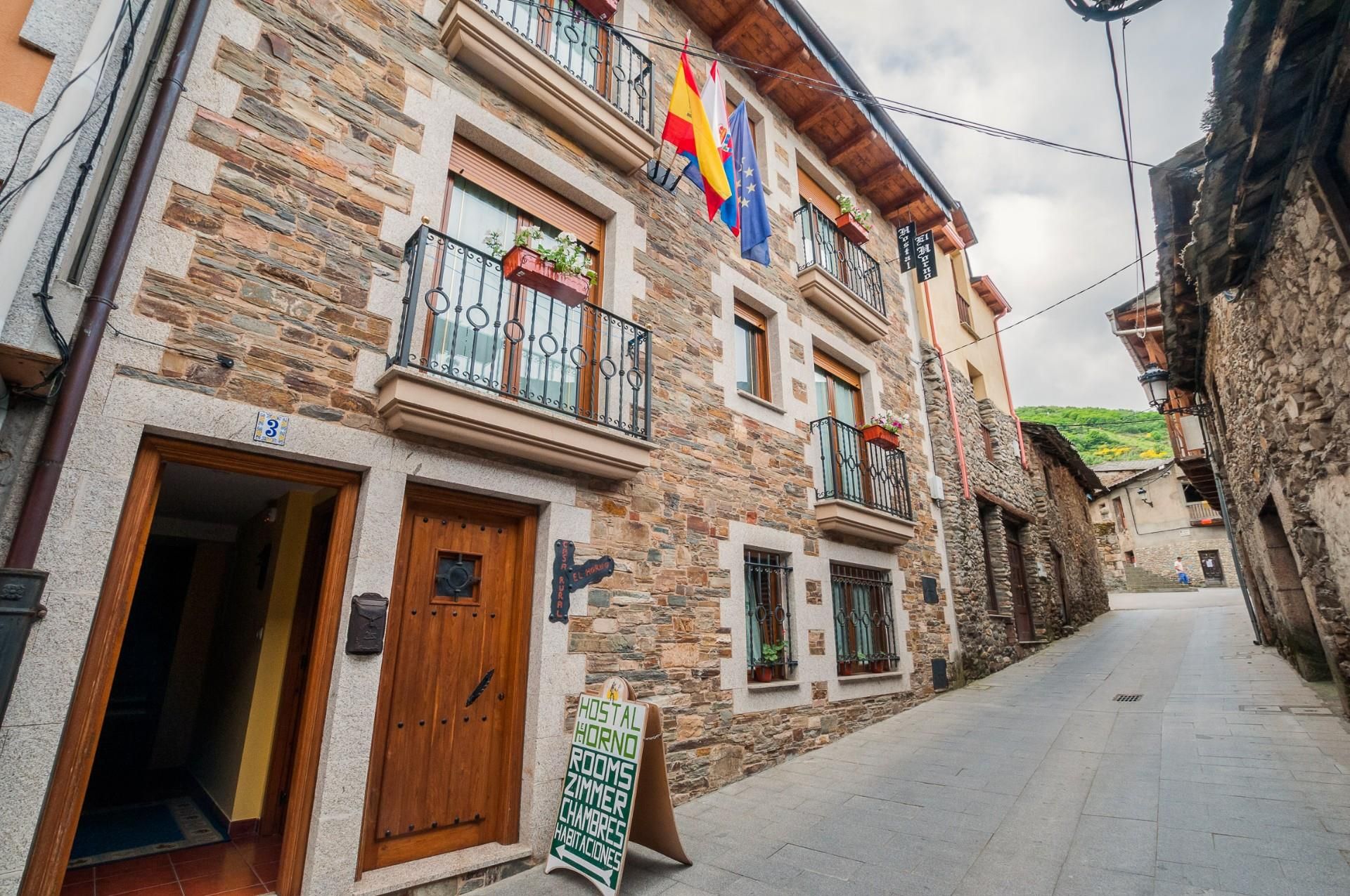 Exterior view of Premises for sale in Molinaseca  with Heating