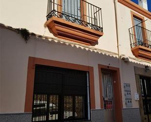 Vista exterior de Pis en venda en Garciaz amb Terrassa i Balcó