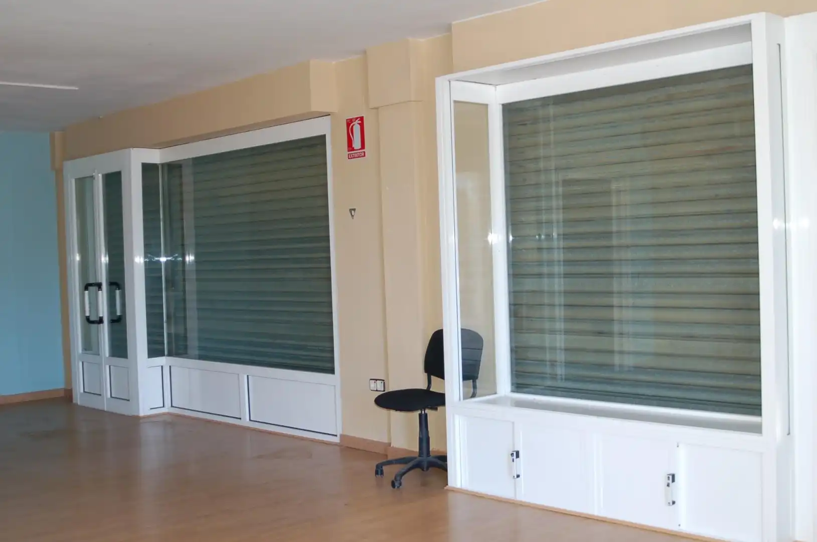 Commercial properties for sale in Sevilla  with Air Conditioner and Heating