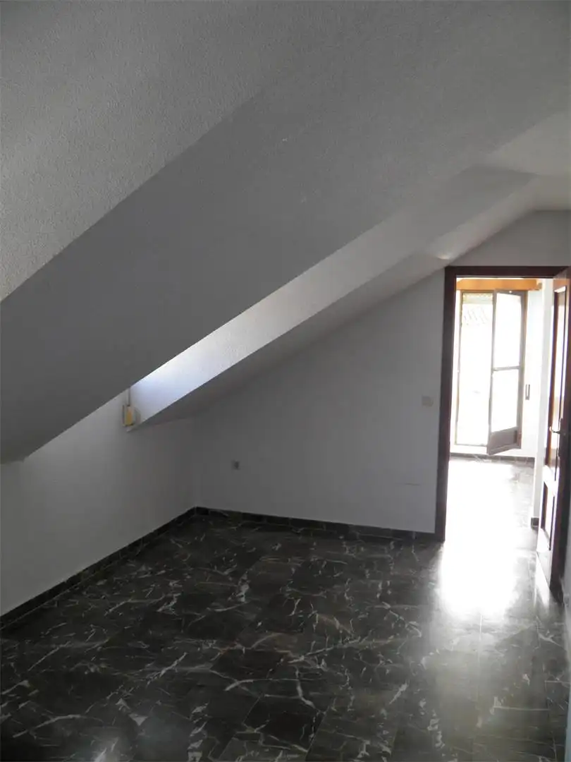 Dúplex en venda a Calle las Herrerías, 3, Ctra. Circunvalación - La Magdalena Dúplex en venda en Jaén Capital amb Aire condicionat, Terrassa i Balcó